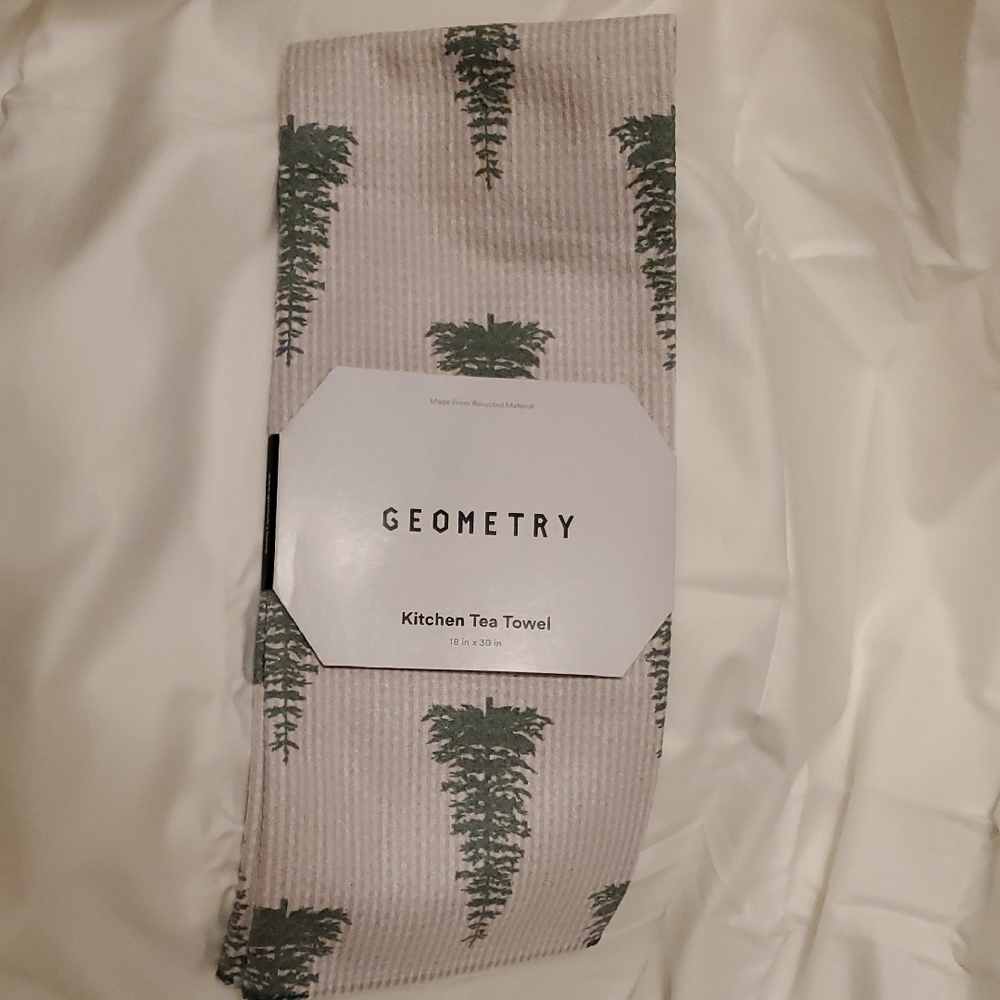 NWT Geometry Kitchen Tea Towel - Green Tree Design - 18 inches x 30 inches